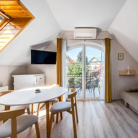 Helka Apartmanhaz * Balatonlelle