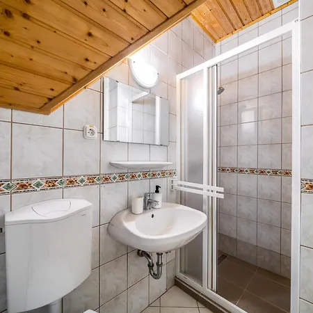 Helka Apartmanhaz