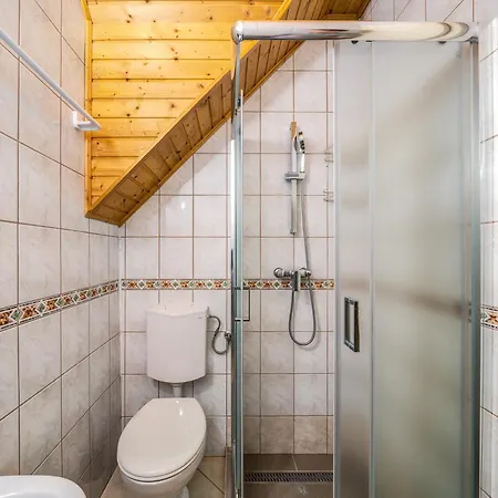 Helka Apartmanhaz דירה בלטונללה