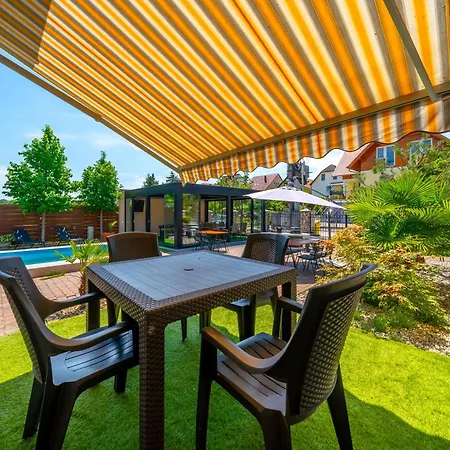 Helka Apartmanhaz Apartment Balatonlelle