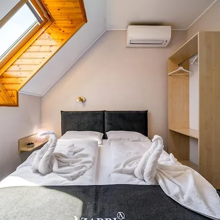 Helka Apartmanhaz Apartment *