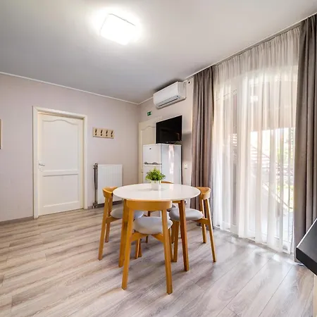 Helka Apartmanhaz Apartment Balatonlelle