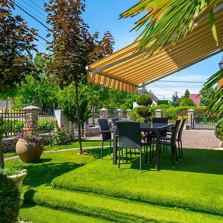 Helka Apartmanhaz شقة