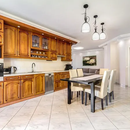 Helka Apartmanhaz Apartment *