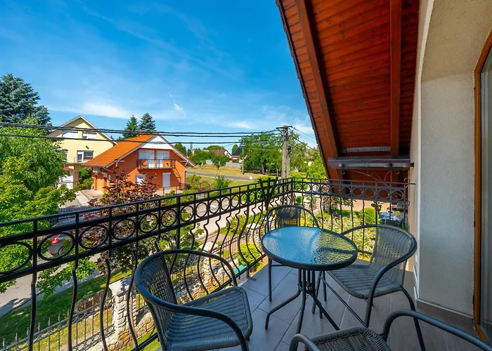 Helka Apartmanhaz דירה *