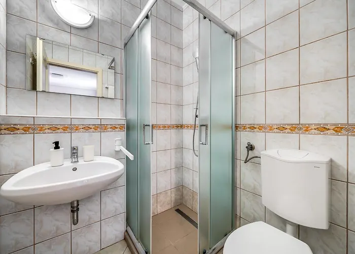 Helka Apartmanhaz דירה *