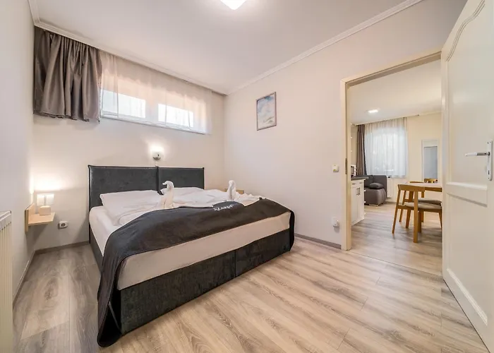 Helka Apartmanhaz דירה *