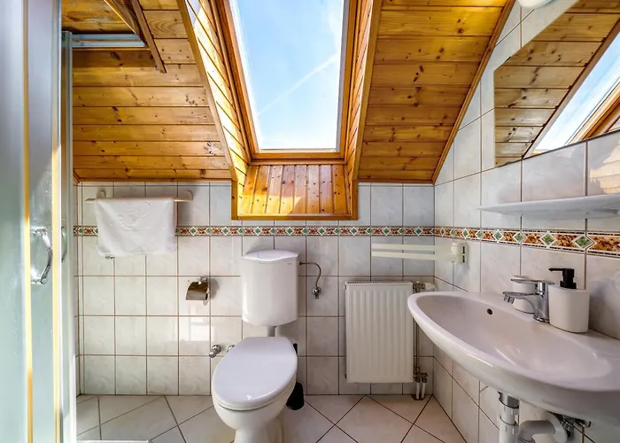 Helka Apartmanhaz * בלטונללה